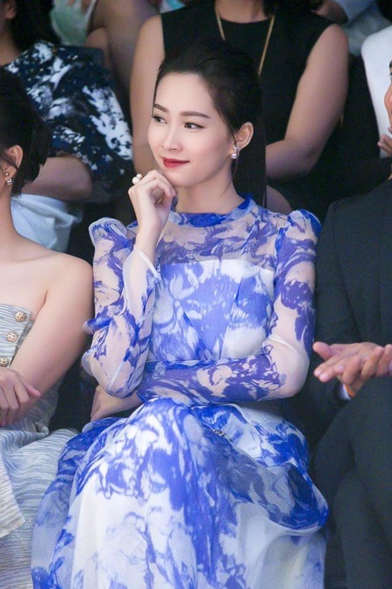 邻居的阿2免费
